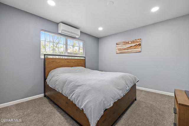789 Glen Oaks Road, Thousand Oaks CA: https://media.crmls.org/mediaz/3f6b0987-ef35-4f9c-84df-4f6398e71a45.jpg