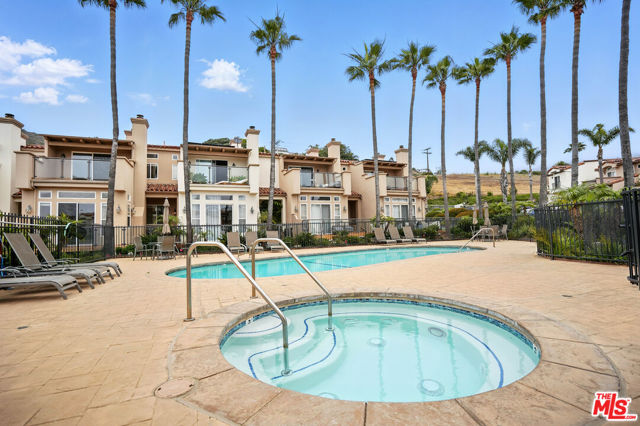 6440 Lunita Road, Malibu CA: https://media.crmls.org/mediaz/3f6ba1d6-70d0-4e5b-b541-76f4545acbdd.jpg