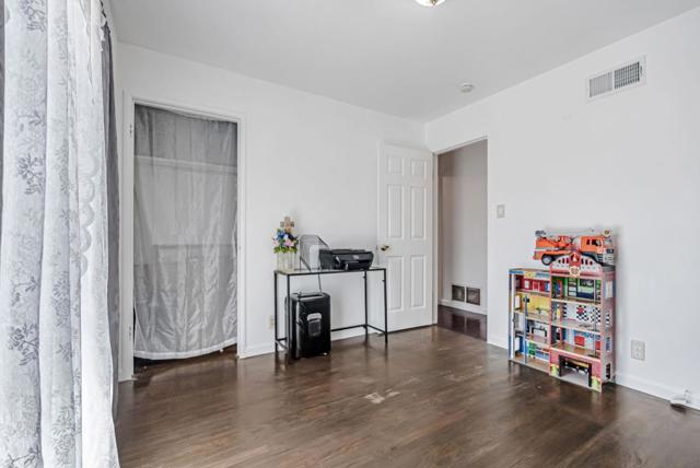 26280 Adrian Avenue, Hayward CA: https://media.crmls.org/mediaz/3f6c5d14-6add-4b9b-94f1-d5b9839a7e1d.jpg