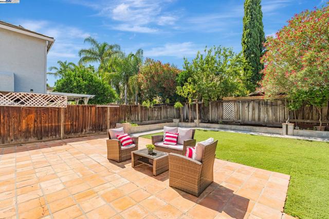 840 Menay Dr, Tracy CA: https://media.crmls.org/mediaz/3f6dafe8-a295-4b52-9211-6a8f917885c2.jpg