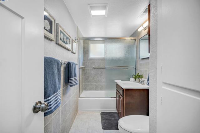 Image 21 of 42 For 38392 Nebo Dr