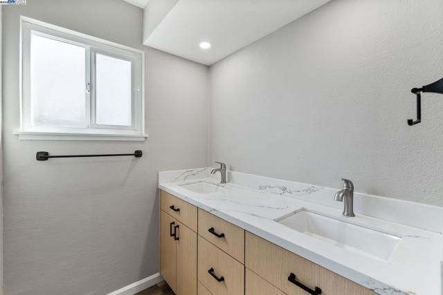 4643 sloan, Fremont CA: https://media.crmls.org/mediaz/3f703ca4-a1f8-4284-8042-96ffe581a71d.jpg
