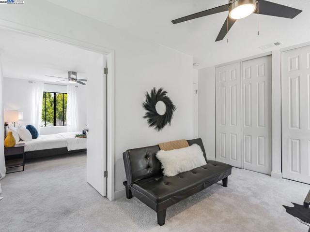 9 Moraine Court, Hercules CA: https://media.crmls.org/mediaz/3f70850a-d7d5-477e-91a9-19ea865ea606.jpg