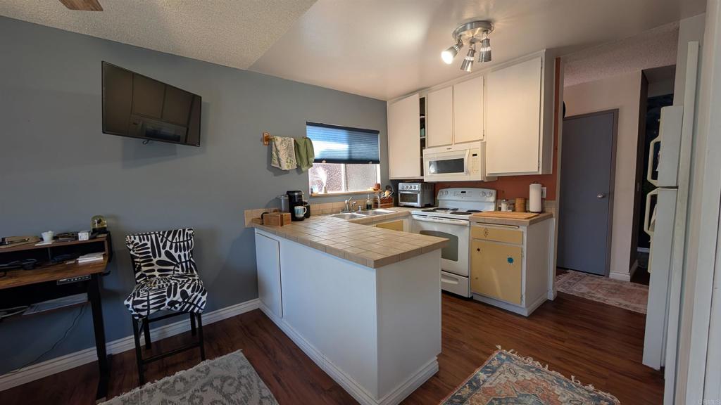5553 Adobe Falls Road - photo 4
