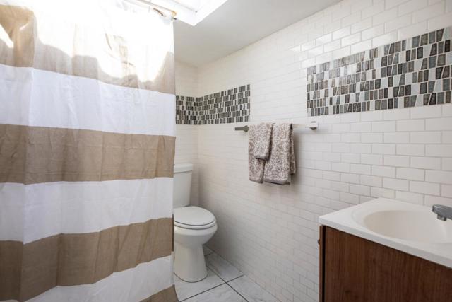 2336 Palo Verde Avenue, East Palo Alto CA: https://media.crmls.org/mediaz/3f71b7a3-bebd-42d5-9172-34db8aec8972.jpg