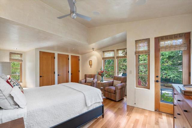 705 University Avenue, Los Altos CA: https://media.crmls.org/mediaz/3f7226ad-45d4-4154-85e0-b63dbd359abe.jpg