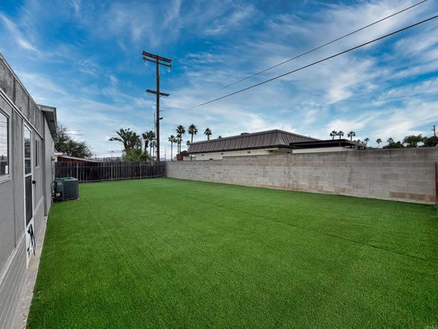 Detail Gallery Image 2 of 14 For 1117 Lorna Ave, El Cajon,  CA 92020 - 4 Beds | 2 Baths
