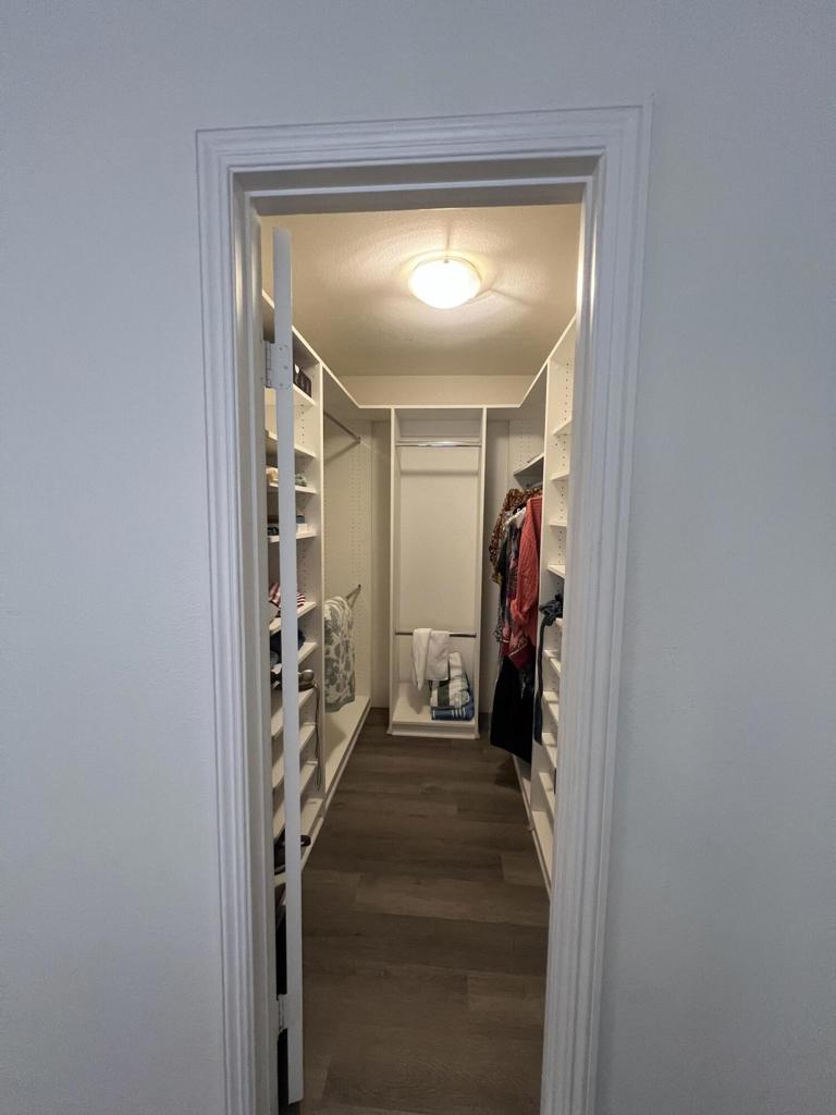 https://media.crmls.org/mediaz/3f74130f-355f-4565-8176-c725385e0ee9.jpg?preset=X-Large