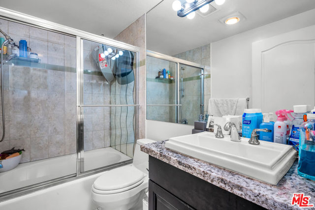 1481 S Shenandoah Street, Los Angeles CA: https://media.crmls.org/mediaz/3f7436a3-f841-4022-acc0-7810a930e649.jpg