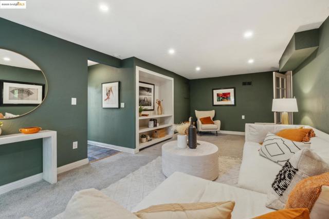 733 Carlston Ave., Oakland CA: https://media.crmls.org/mediaz/3f74a919-51d5-40cf-94e6-2609fbc68f67.jpg