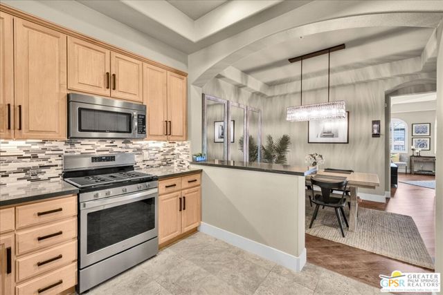 2010 Via San Martino, Palm Desert CA: https://media.crmls.org/mediaz/3f75f016-3b2b-40d3-bdc9-56b728517aca.jpg