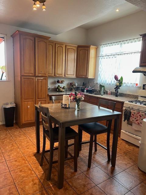 639 Jackson Street, San Jose CA: https://media.crmls.org/mediaz/3f7601ea-e2a0-4828-9913-d092eb899013.jpg