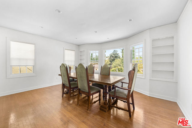 2411 St George Street, Los Angeles CA: https://media.crmls.org/mediaz/3f772e18-5251-4481-917f-b561694af1a8.jpg