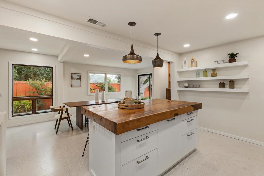 627 Ezee Street - photo 13