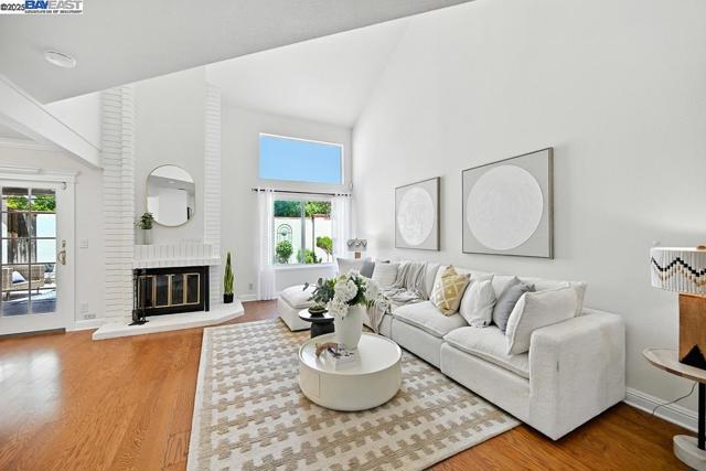1561 Trimingham Dr, Pleasanton CA: https://media.crmls.org/mediaz/3f779068-b5ea-4b78-a2c3-010a9a3cef3a.jpg