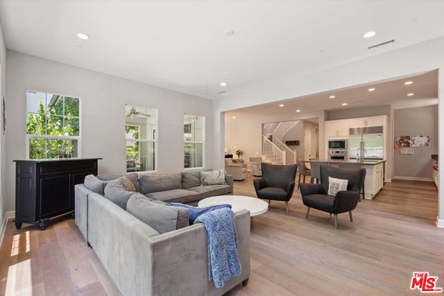 14624 Mccormick Street, Sherman Oaks CA: https://media.crmls.org/mediaz/3f79579d-a5f6-4dca-9033-0ca885d2501d.jpg