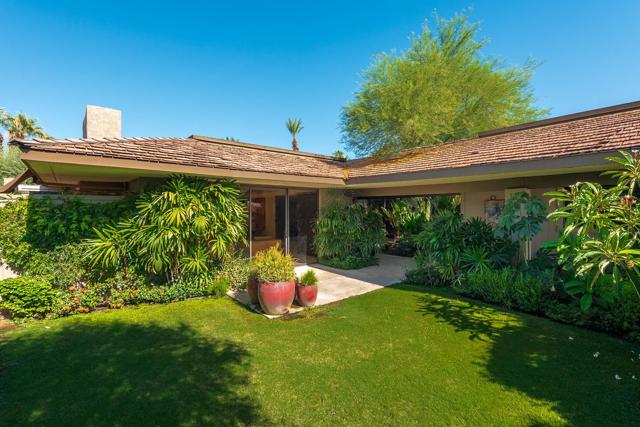 22 Cornell Drive, Rancho Mirage CA: https://media.crmls.org/mediaz/3f796209-3bcd-475b-bbaf-7c3ed9e9497b.jpg