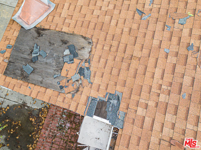 13905 Milbank Street, Sherman Oaks CA: https://media.crmls.org/mediaz/3f7c50c7-28f7-4ceb-a7a1-047a7e82d3f2.jpg