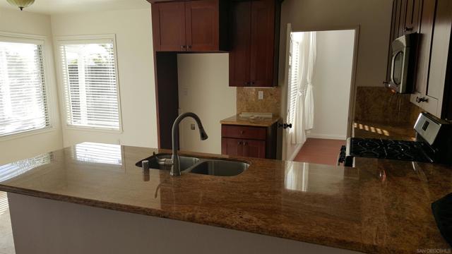Image 12 of 17 For 7651 Park Village