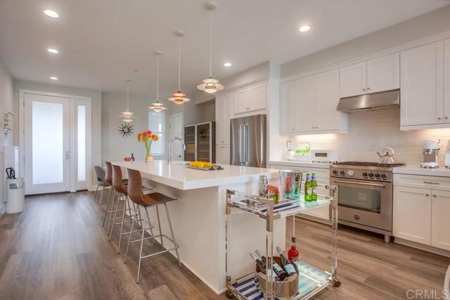 Detail Gallery Image 2 of 36 For 725 Grand Ave, Carlsbad,  CA 92008 - 2 Beds | 2 Baths