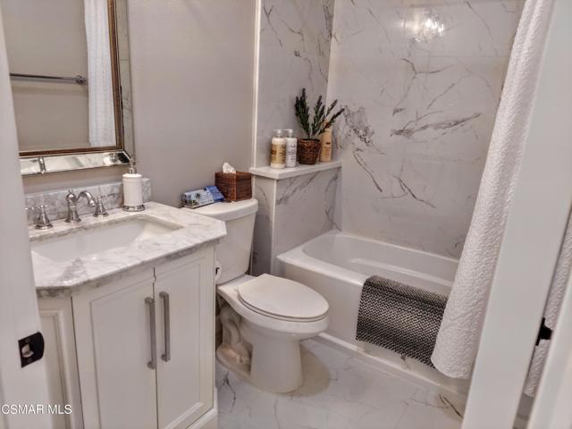 400 Whitegate 33