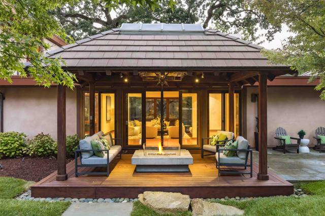 140 Farm Road, Woodside CA: https://media.crmls.org/mediaz/3f7f0860-e24b-44e3-866b-b93ce17c0c7a.jpg
