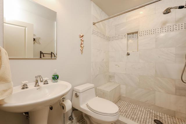 Detail Gallery Image 15 of 70 For 1595 Quiet Trail Dr, Chula Vista,  CA 91915 - 5 Beds | 3 Baths