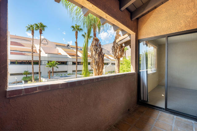 291 E Mel Avenue, Palm Springs CA: https://media.crmls.org/mediaz/3f7f92e3-3d24-41cc-ab8f-ac44f41e0c58.jpg