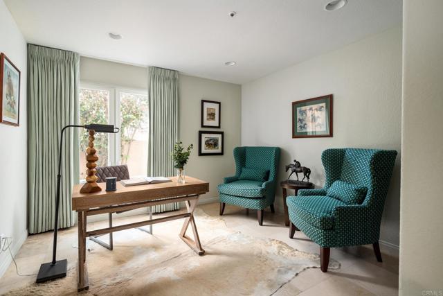 14730 Caminito Porta Delgada, Del Mar CA: https://media.crmls.org/mediaz/3f7f9a05-c8e4-478f-9672-2d52d64ee8a3.jpg