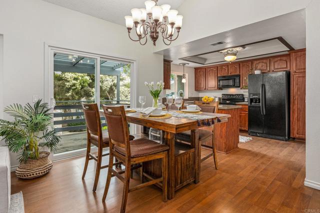 1498 Gustavo Street, El Cajon CA: https://media.crmls.org/mediaz/3f80b6ae-5bbe-4808-96ea-9e7c9091e2c6.jpg