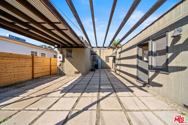 3000 Finch Street, Los Angeles CA: https://media.crmls.org/mediaz/3f82b73a-2103-4a38-bed2-0b25bdae161c.jpg