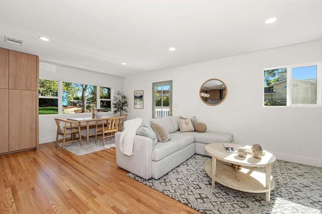 Detail Gallery Image 5 of 49 For 4088 Nabal Dr, La Mesa,  CA 91941 - 4 Beds | 3 Baths