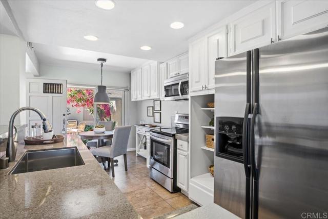 Detail Gallery Image 13 of 57 For 213 via Osuna, Rancho Santa Fe,  CA 92091 - 3 Beds | 3 Baths