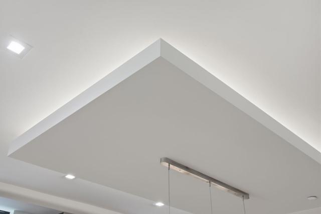 543 Tennyson Avenue, Palo Alto CA: https://media.crmls.org/mediaz/3f83c038-4906-4be2-b35e-67d8847d1a9d.jpg