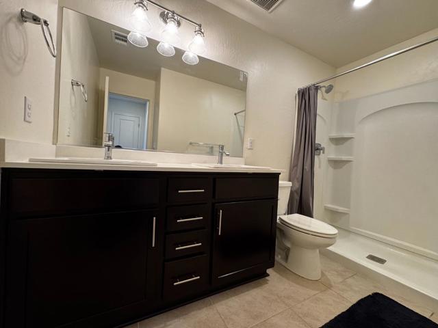 248 Grand Canyon Court, Merced CA: https://media.crmls.org/mediaz/3f8442c1-1d30-4aa3-93e9-ca77c83a8dbd.jpg