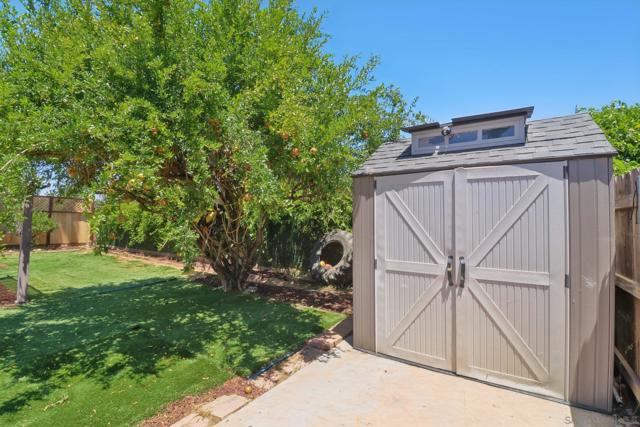 706 N Ash St, Escondido CA: https://media.crmls.org/mediaz/3f8455cd-0442-416b-8037-69a587c189ba.jpg