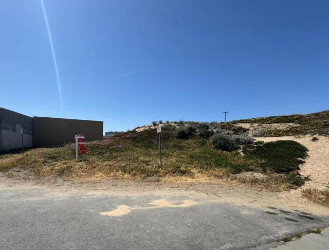 300 Orange Avenue, Sand City CA: https://media.crmls.org/mediaz/3f856972-42cb-4ca9-9d97-78531c0cedd3.jpg