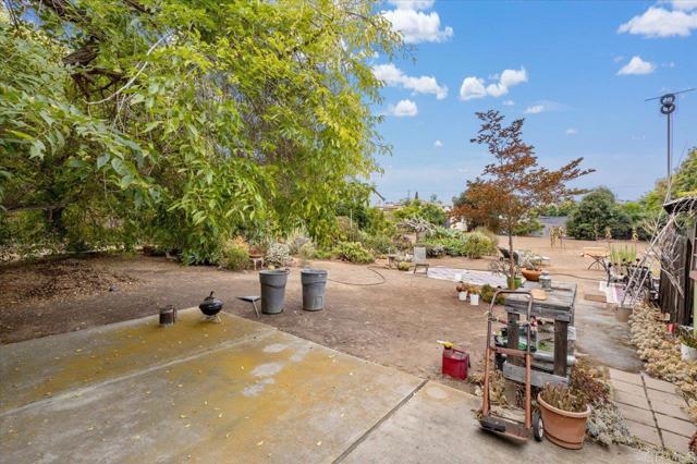 334 Date Avenue, Carlsbad CA: https://media.crmls.org/mediaz/3f858d2a-9991-4027-8294-67180a7f57a7.jpg