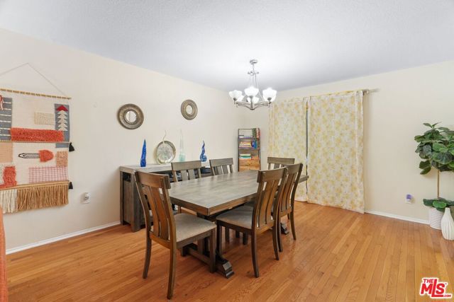 2231 Montrose Avenue, Montrose CA: https://media.crmls.org/mediaz/3f866ef8-ca0a-4aa9-90e6-cfad677dc54e.jpg