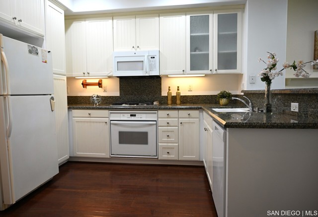 Image 4 of 17 For 8732 Esplanade Park Ln