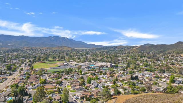 839 Jenny Drive, Newbury Park CA: https://media.crmls.org/mediaz/3f8706b3-4366-4412-8916-f7408b3cbfd4.jpg