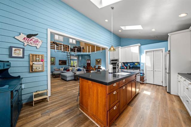 Detail Gallery Image 8 of 53 For 11915 Fuerte Vista Ln, El Cajon,  CA 92020 - 6 Beds | 4/2 Baths