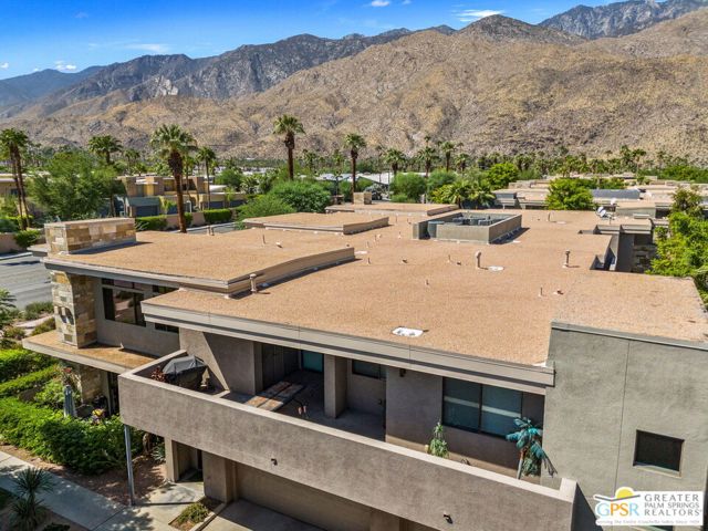930 E Palm Canyon Drive, Palm Springs CA: https://media.crmls.org/mediaz/3f89e53f-841a-4f3b-a8dd-331577c5fa13.jpg