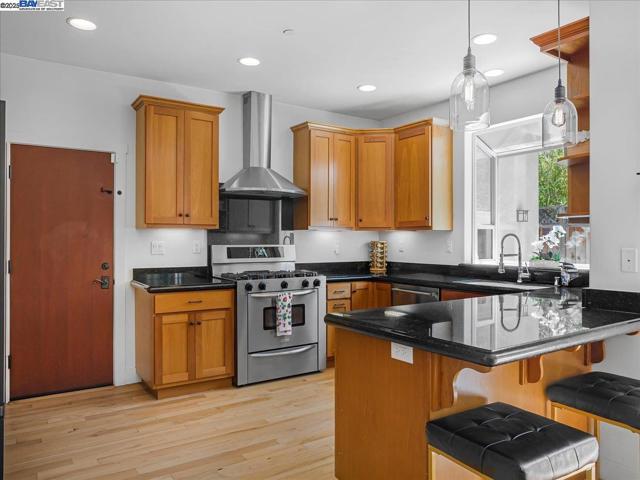910 Willowshire Way, San Jose CA: https://media.crmls.org/mediaz/3f8a227c-cdf4-40e7-a23d-41bfc9edca31.jpg