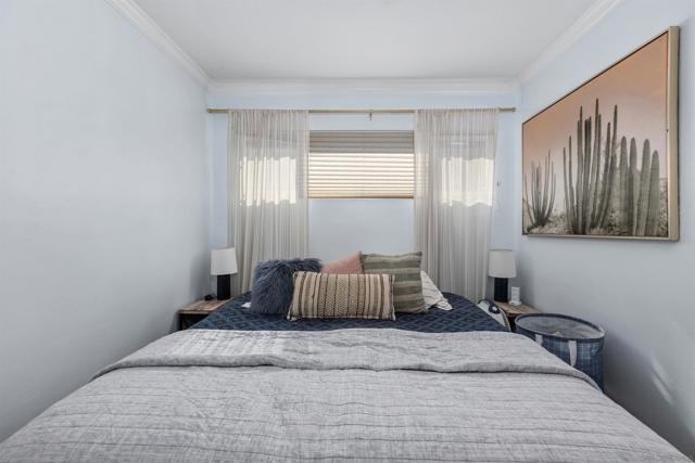 4830 4832 Utah St, San Diego CA: https://media.crmls.org/mediaz/3f8a9928-33cf-4abd-a254-5fc80fd42a3d.jpg