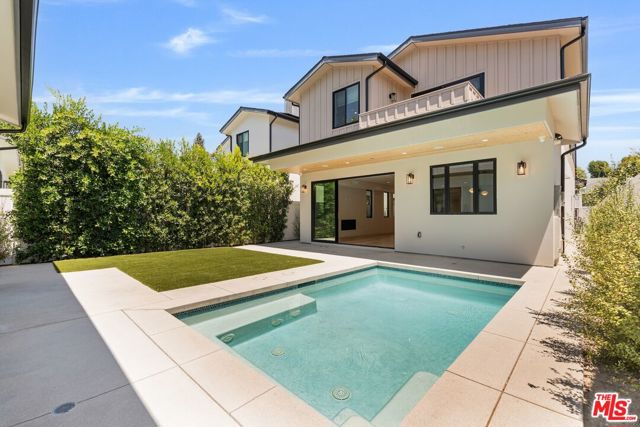 4647 Morse Avenue, Sherman Oaks CA: https://media.crmls.org/mediaz/3f8abb93-c529-4431-b0ca-07977269dd0e.jpg