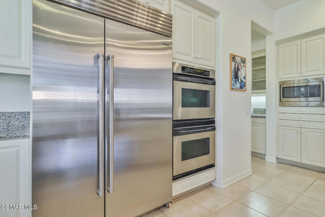 2589 Featherwood Street, Westlake Village CA: https://media.crmls.org/mediaz/3f8b5f53-52c6-4c0d-9917-8b5eb16252b7.jpg
