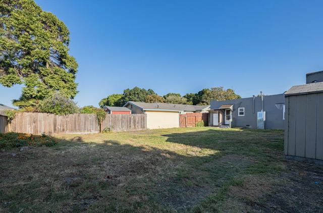 121 OAK Street, Salinas CA: https://media.crmls.org/mediaz/3f8bcd8a-1a0e-4464-82da-406858b6a497.jpg