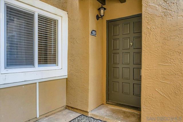 17147 W W Bernardo Dr, San Diego CA: https://media.crmls.org/mediaz/3f8c2990-b36e-4334-a170-945cc674ef3e.jpg