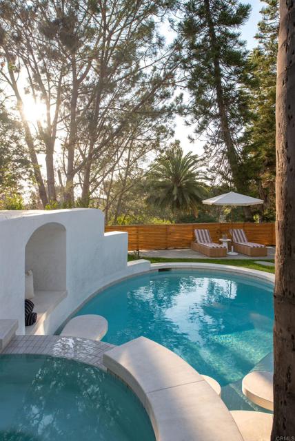 Detail Gallery Image 39 of 56 For 14847 Vista Del Oceano, Del Mar,  CA 92014 - 5 Beds | 4 Baths